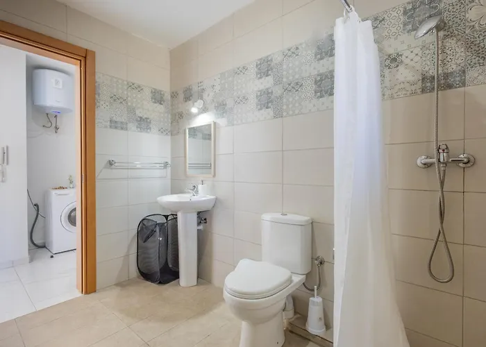 Palm 46 - Near The Promenade - Private Balcony By Quicktrips