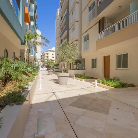 Palm 46 - Near The Promenade - Private Balcony By Quicktrips St. Paul's Bay