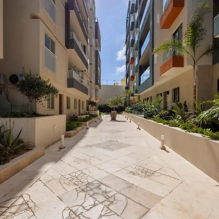 Palm 46 - Near The Promenade - Private Balcony By Quicktrips *