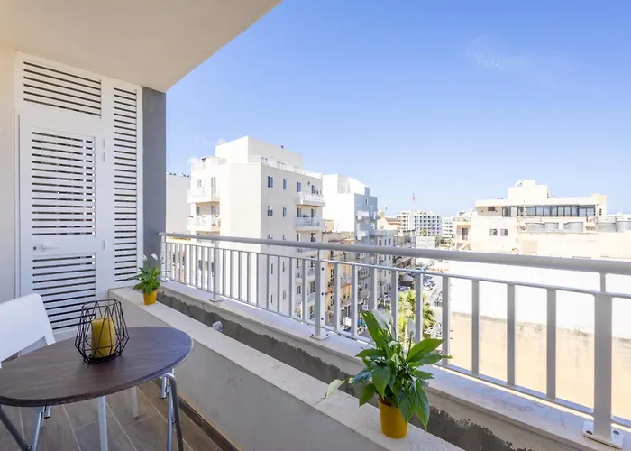 Apartament Palm 46 - Near The Promenade - Private Balcony By Quicktrips