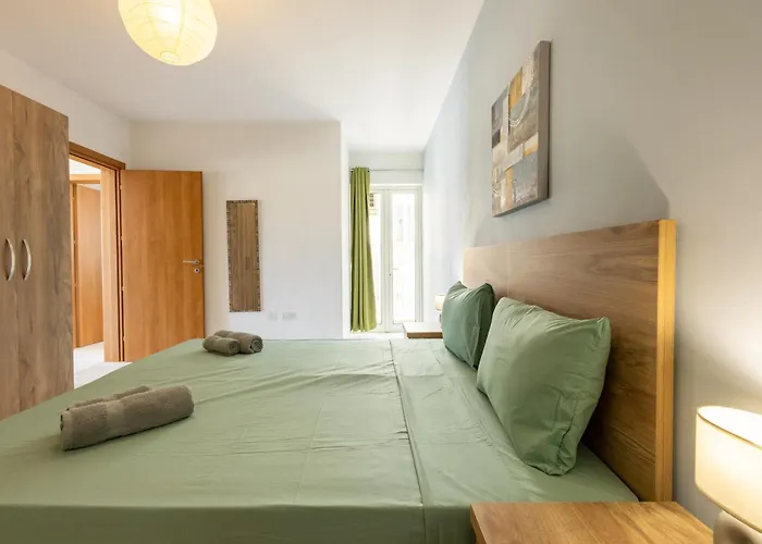 Apartament Palm 46 - Near The Promenade - Private Balcony By Quicktrips