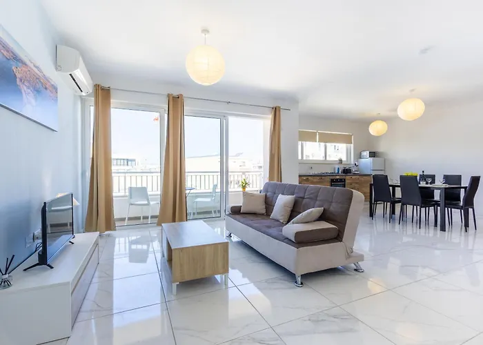 Palm 46 - Near The Promenade - Private Balcony By Quicktrips